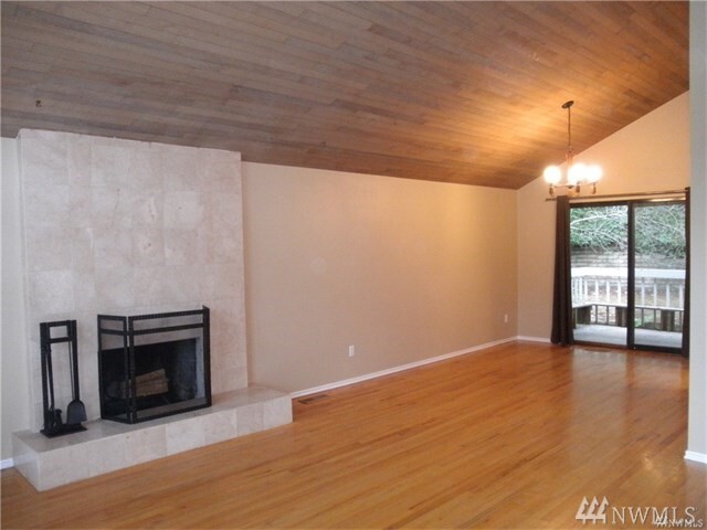 Property Photo:  142 130th Place NE  WA 98005 