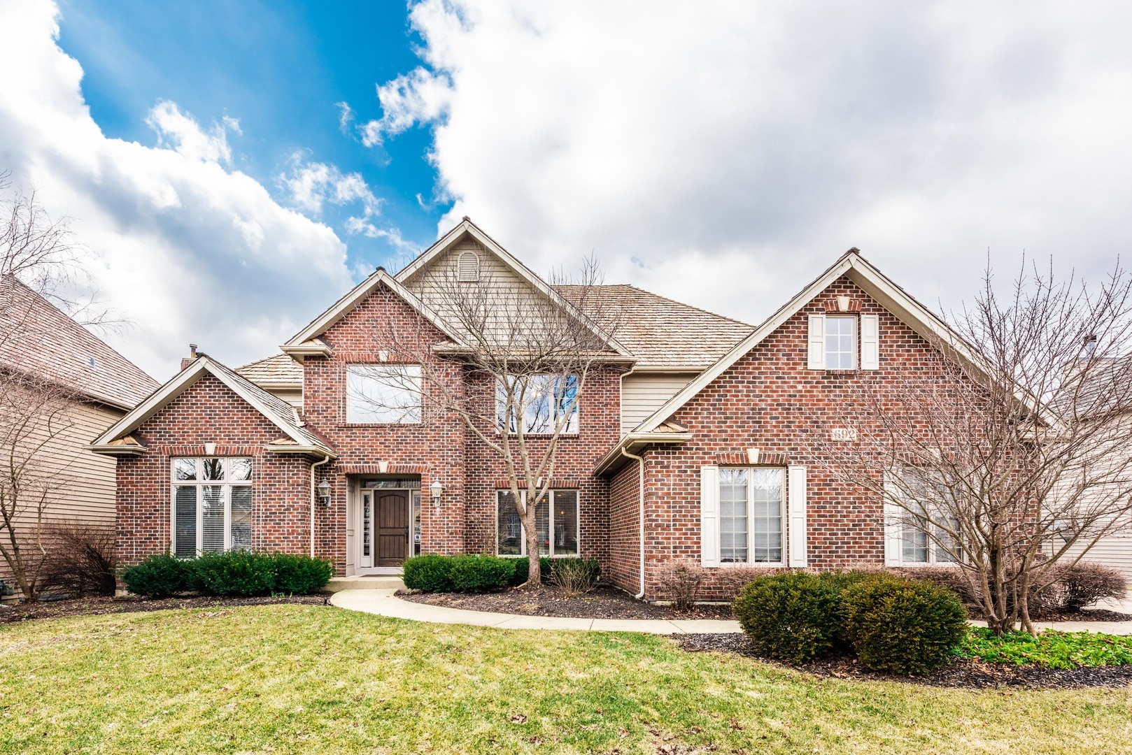 Property Photo: 692 Waters Edge Drive IL 60177