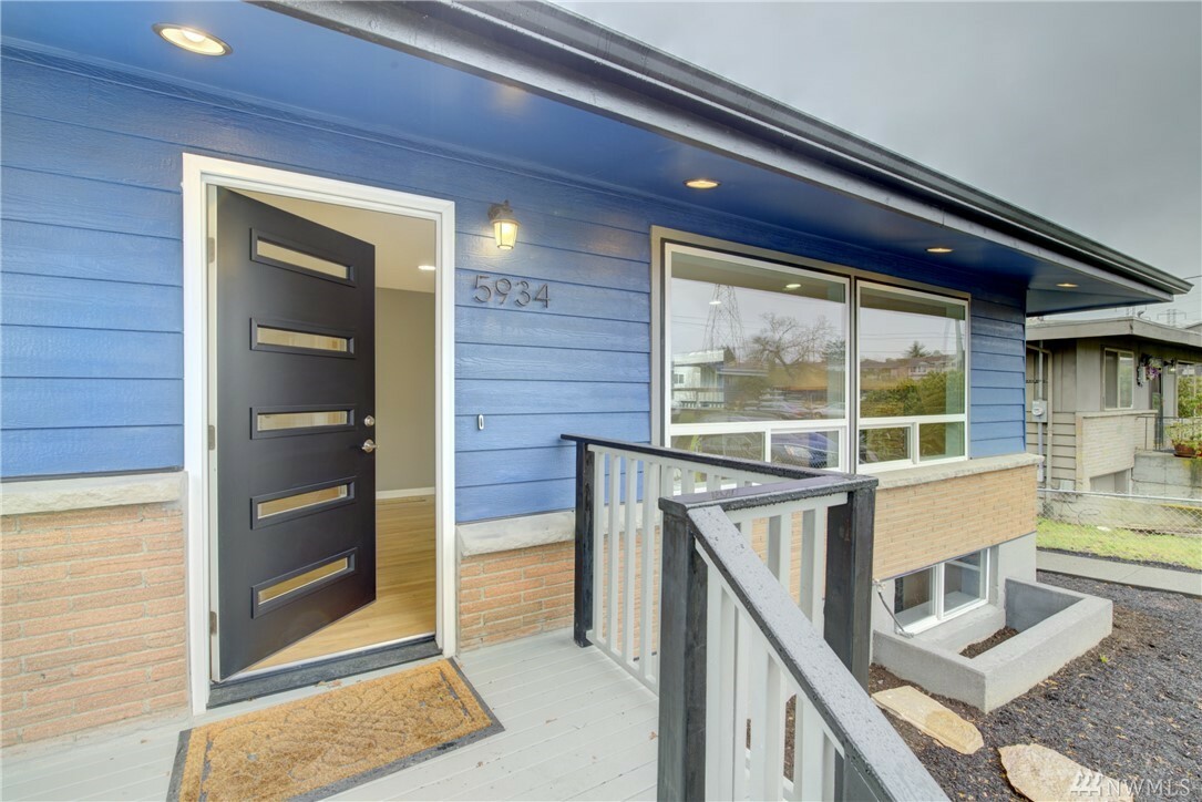 Property Photo:  5934 Shaffer Ave S  WA 98108 