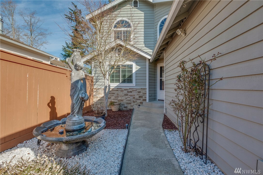 Property Photo:  7664 Colony Ct NE  WA 98311 