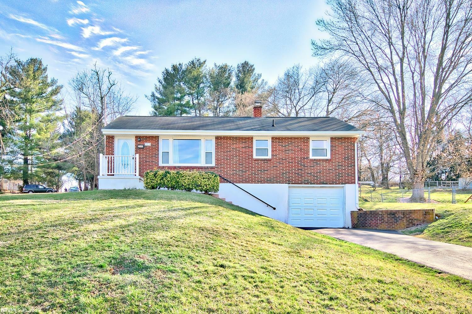 Property Photo:  975 McHenry Avenue  VA 24073 