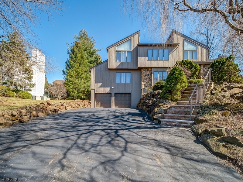 Property Photo:  95 Highland Cir  NJ 07922 