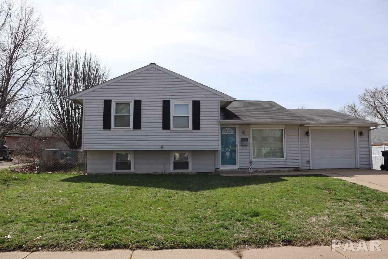 Property Photo:  2108 Valentine  IL 61554 