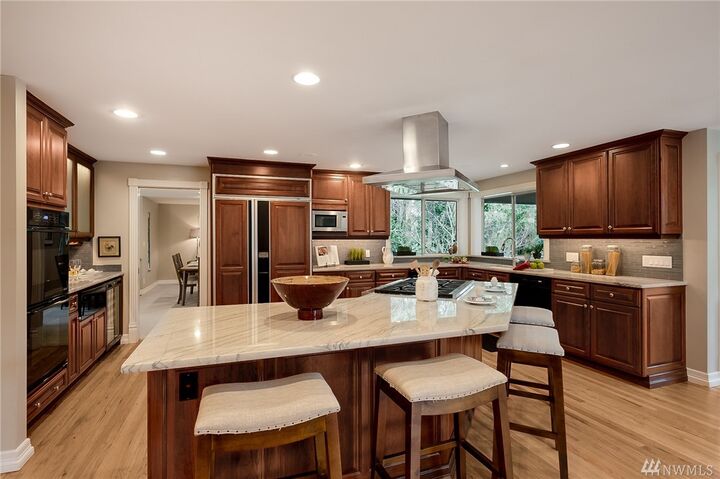 Property Photo:  5490 132nd Ave NE  WA 98005 