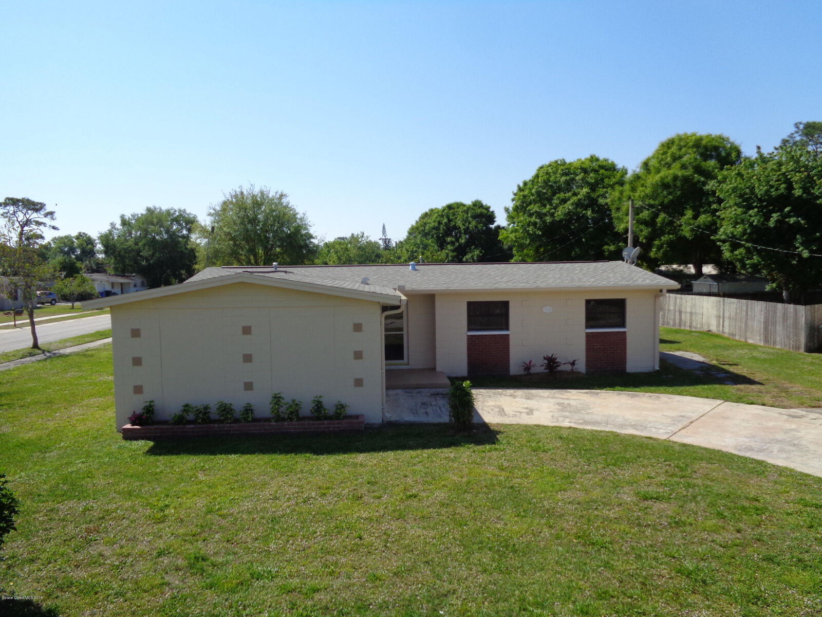 Property Photo:  1123 El Dorado Drive  FL 32955 