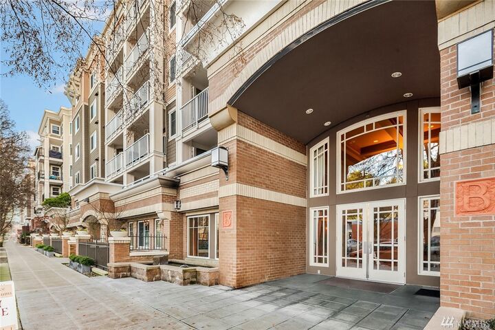 Property Photo:  1545 NW 57th St 511  WA 98107 