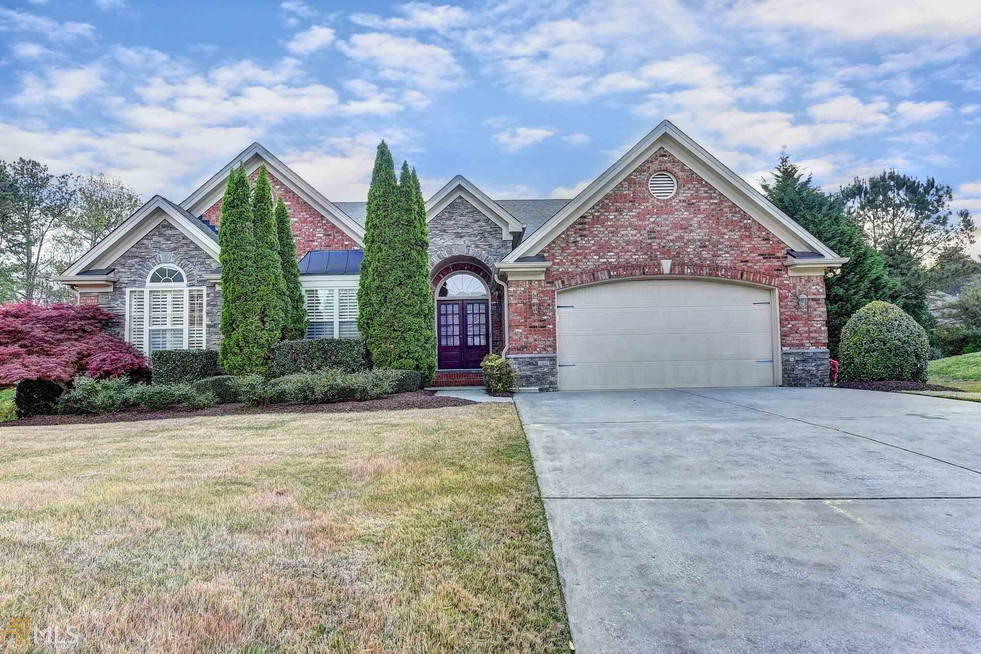 Property Photo: 1823 Shenley Park Ln GA 30097