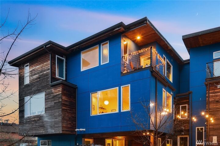 105 19th Ave B  Seattle WA 98122 photo