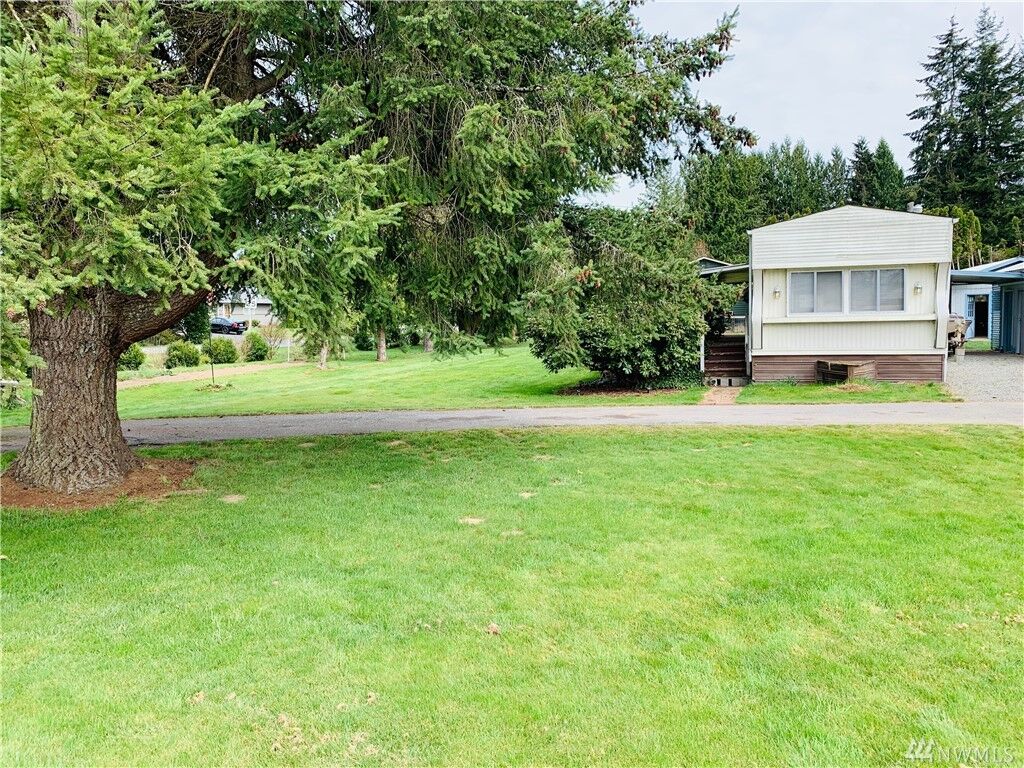 Property Photo: 6021 147th Ave NE WA 98258