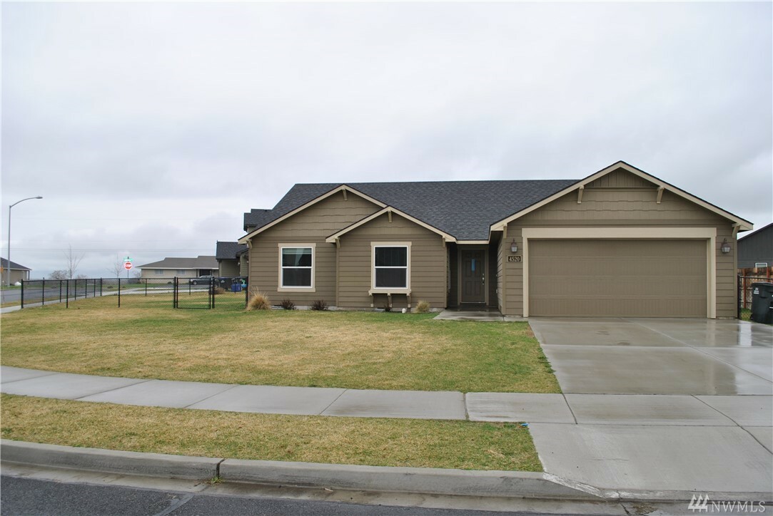 Property Photo:  4520 W Wesley Place  WA 98837 