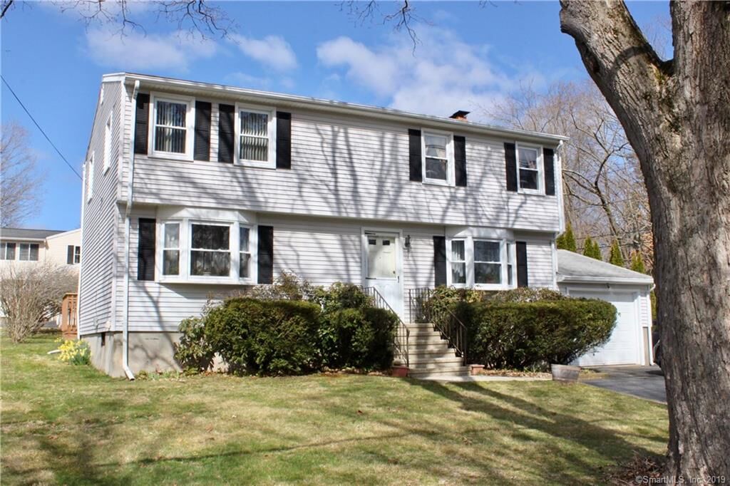 Property Photo:  780 Evergreen Avenue  CT 06518 