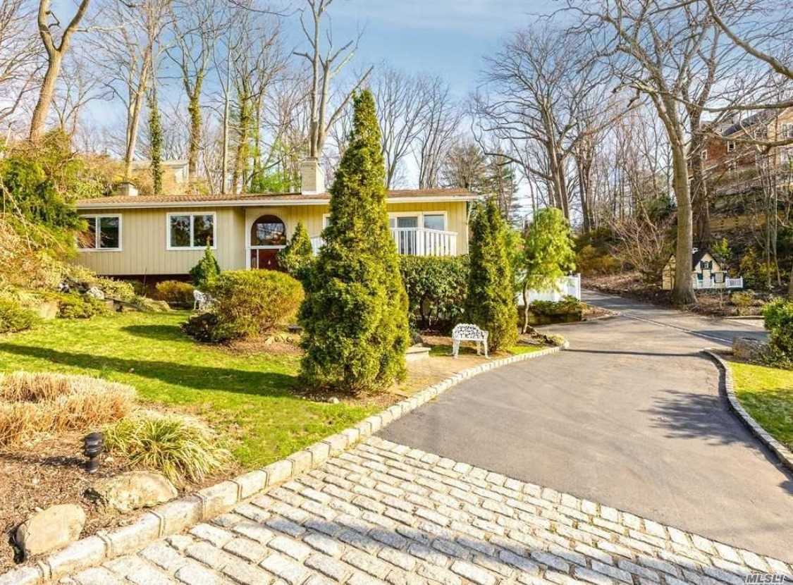 Property Photo:  734 Sound View Road  NY 11765 