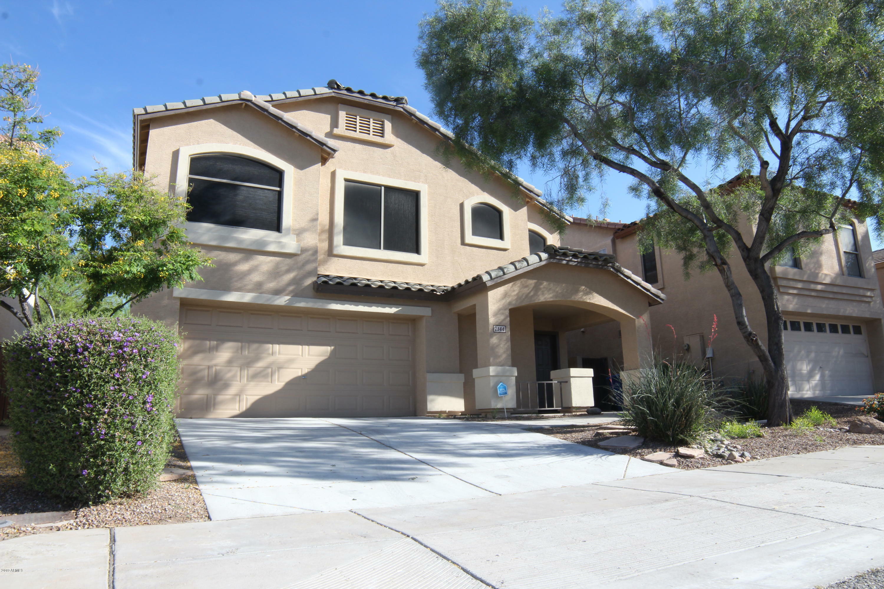 Property Photo:  2344 W White Feather Lane  AZ 85085 