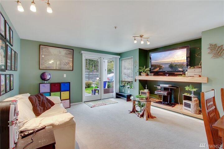 Property Photo: 12505 4th Ave W 1040 WA 98204