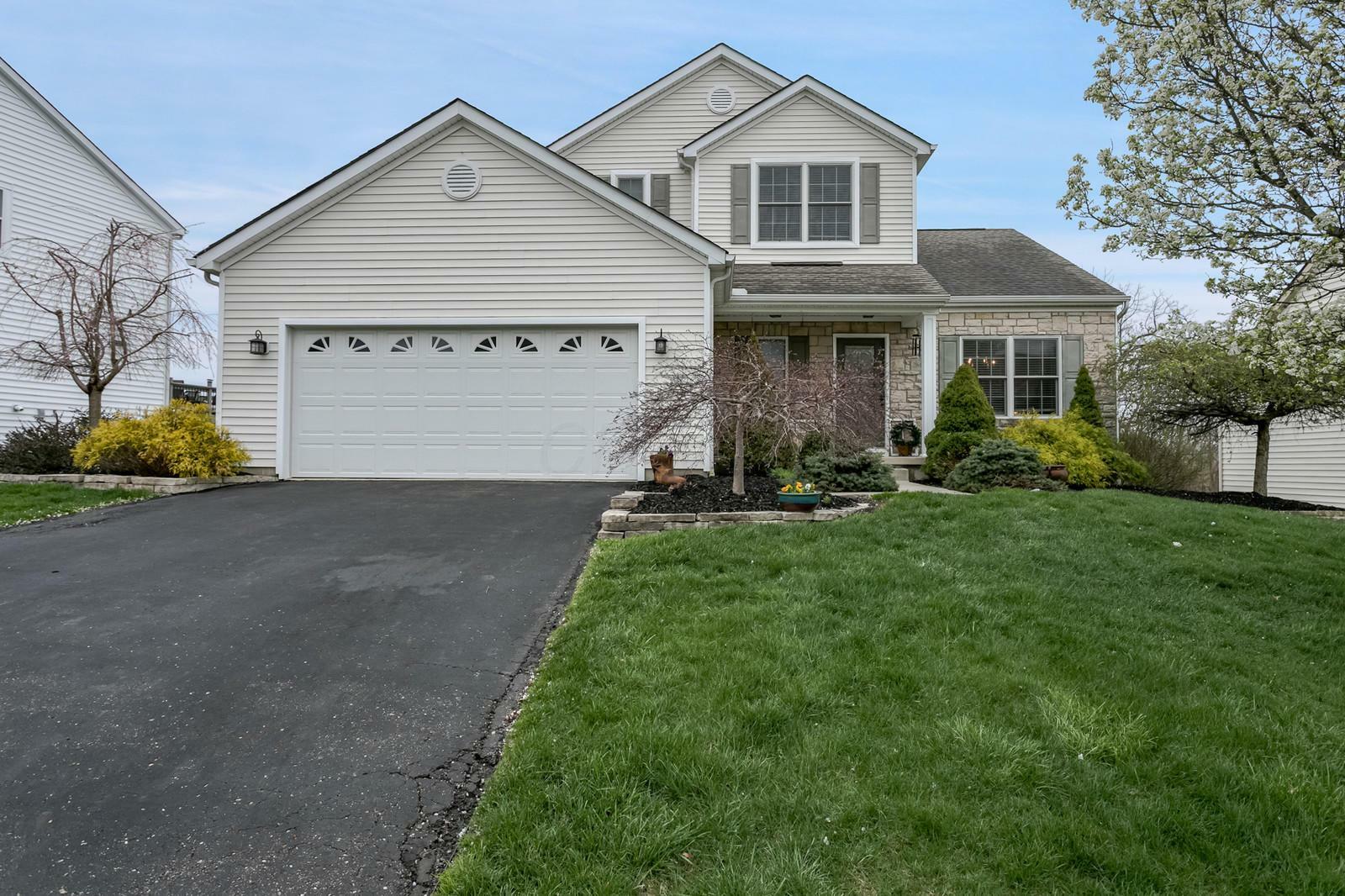 Property Photo:  2600 Pleasant Crest Court  OH 43055 