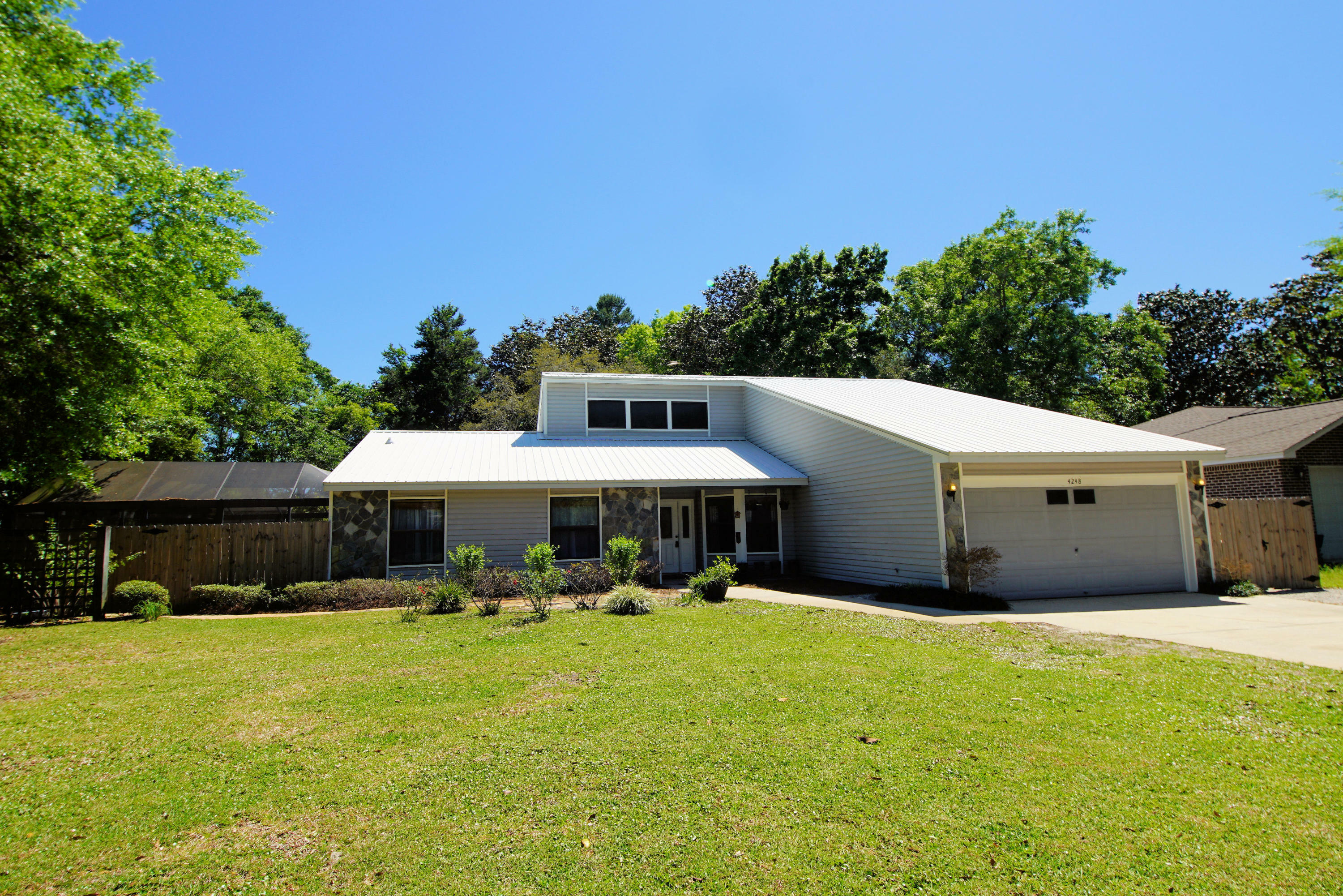 Property Photo:  4248 Lancaster Drive  FL 32578 