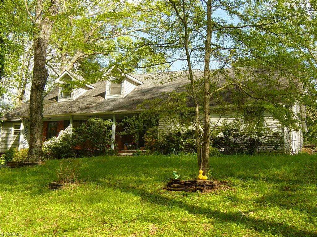 Property Photo:  334 Souther Road  NC 28659 