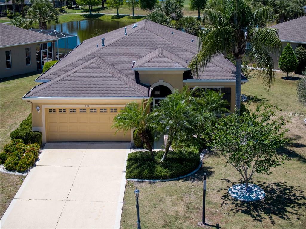 Property Photo:  909 Regal Manor Way  FL 33573 