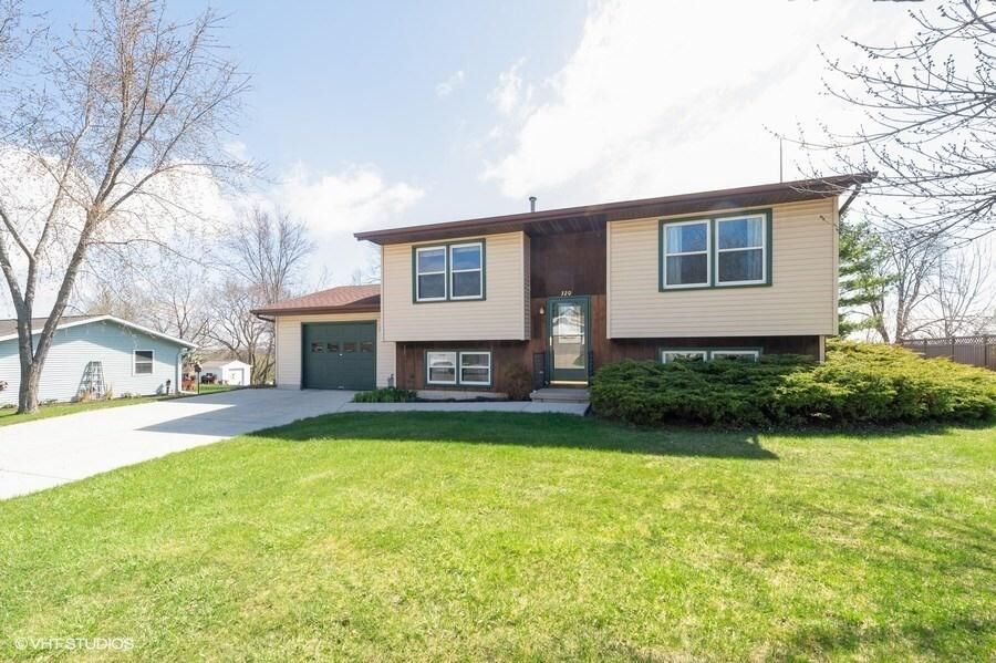 Property Photo: 320 Hyland Trl WI 53050