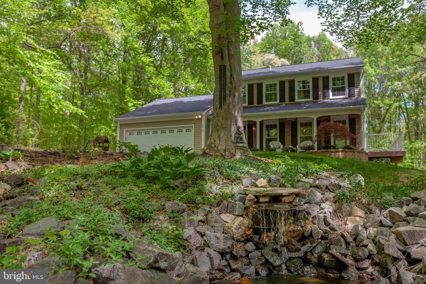 Property Photo: 6410 Excalibur Court VA 20112