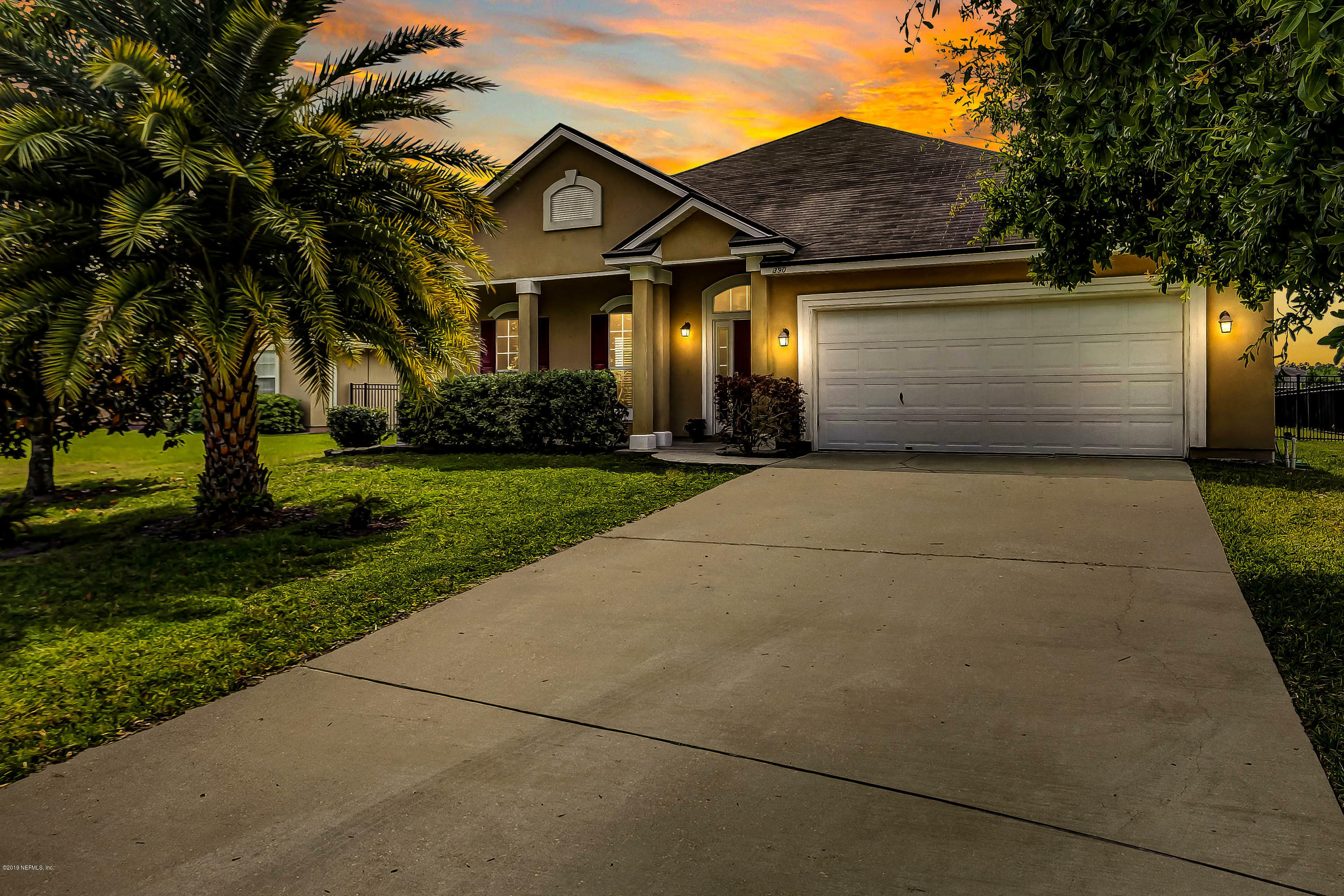 Property Photo:  390 Whisper Ridge Drive  FL 32092 