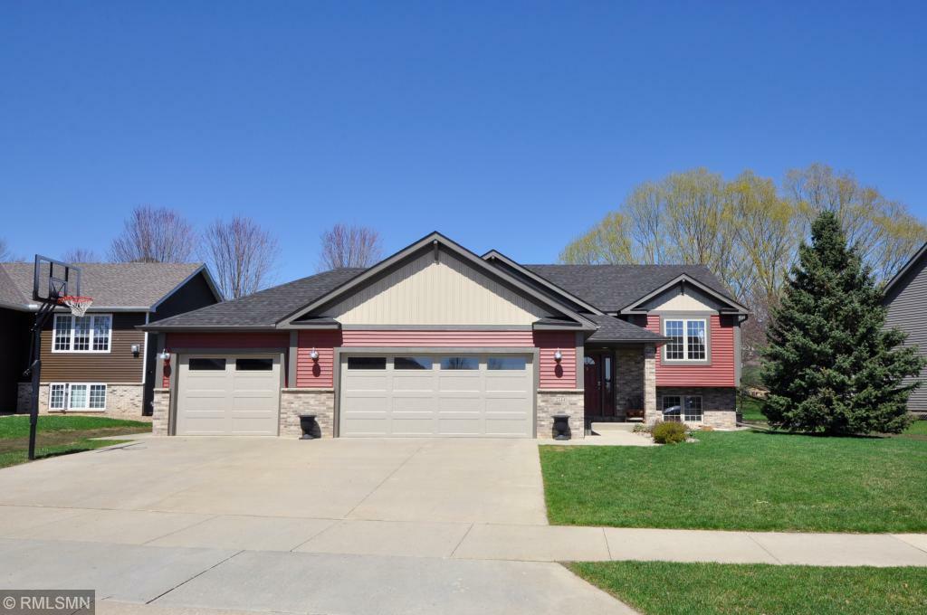 Property Photo: 2544 Boulder Ridge Drive NW MN 55901