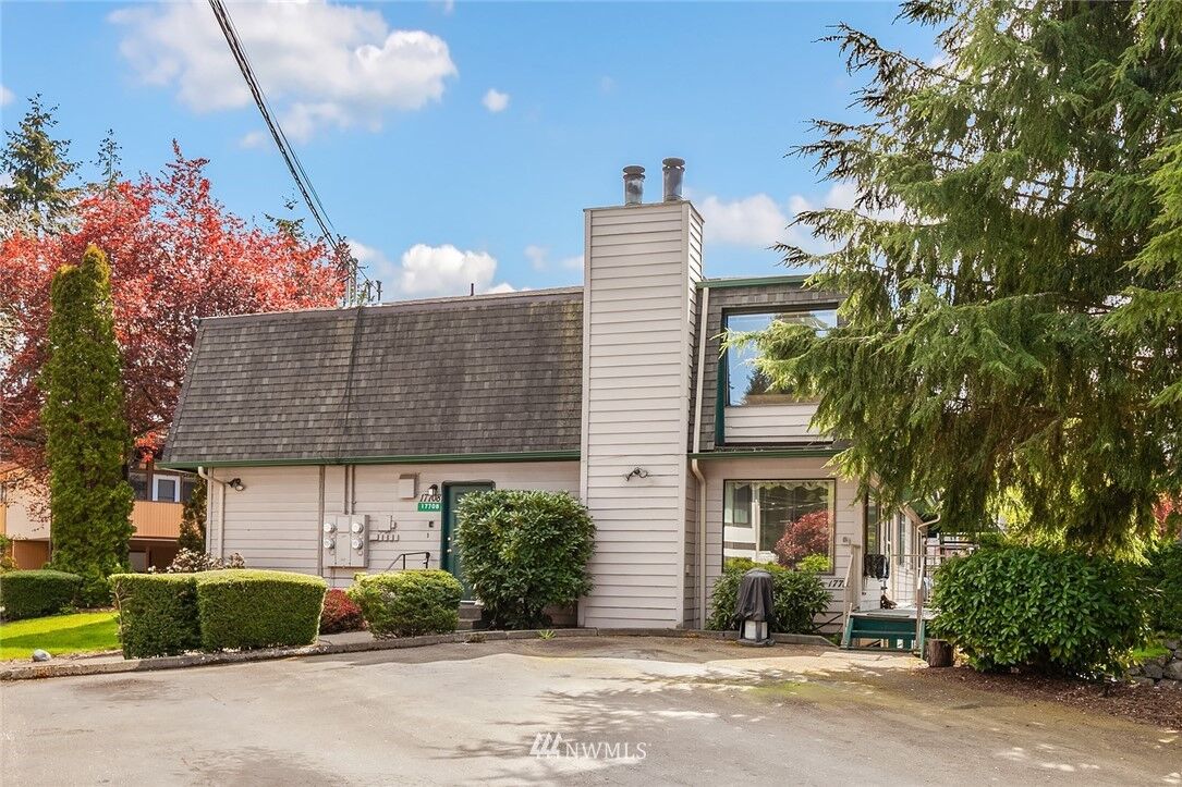 Property Photo:  17708 North Park Place N  WA 98133 