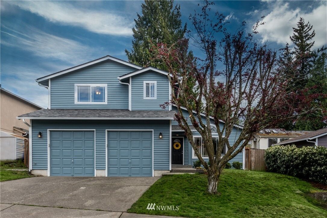 Property Photo:  1162 Monterey Avenue NE  WA 98056 