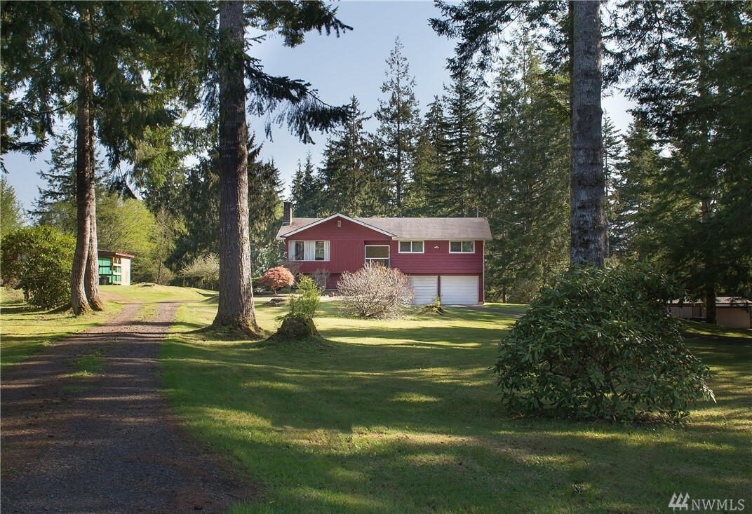 Property Photo: 537 Ocean Beach Rd WA 98550