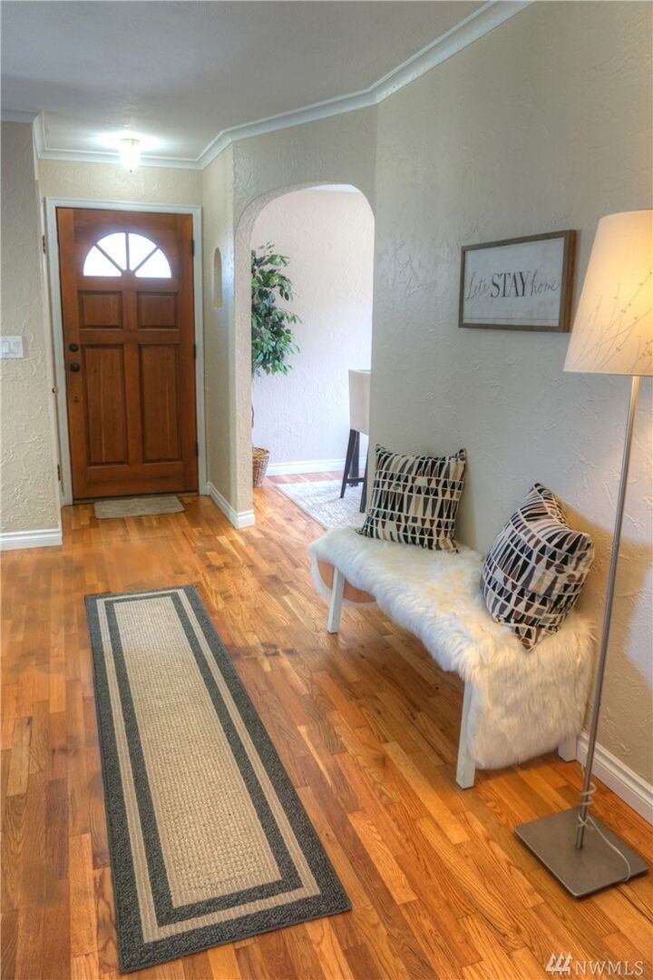 Property Photo: 2606 Maple Street WA 98201