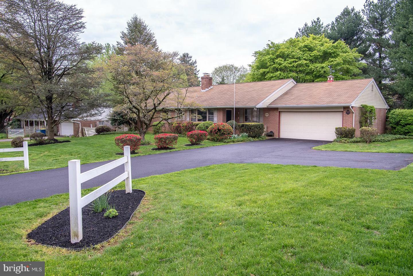 Property Photo: 1006 Goodwin Lane PA 19382