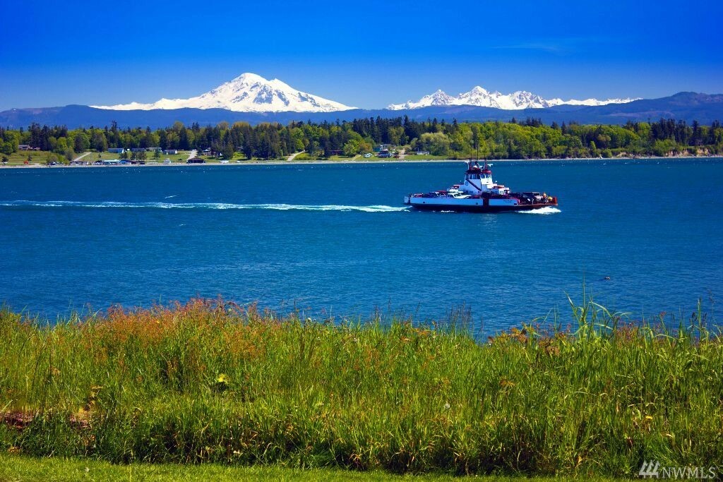 Property Photo:  2093 Granger Wy  WA 98262 