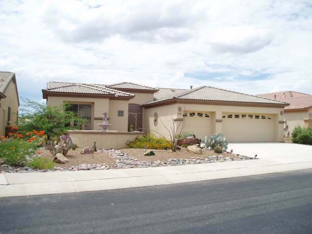 Property Photo:  2181 W Calle Cacillo  AZ 85614 