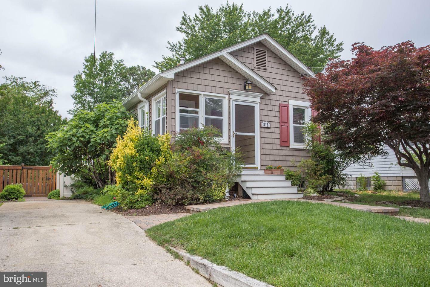 Property Photo:  315 N Linden Avenue  MD 21401 