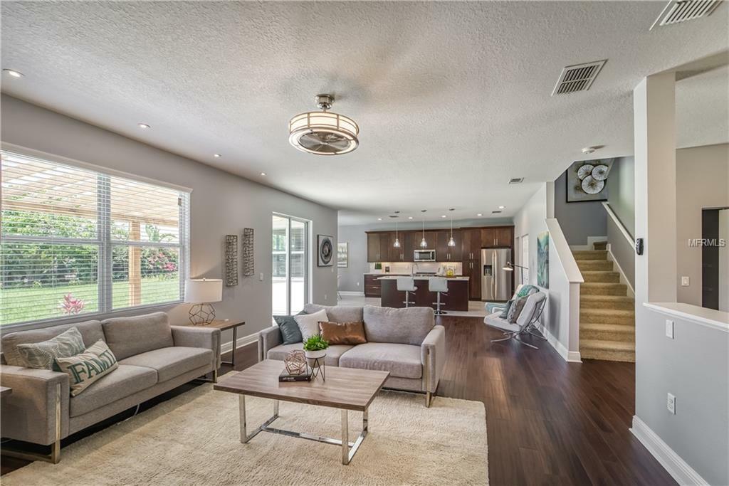 Property Photo:  112 Slipper Key Road  FL 33572 