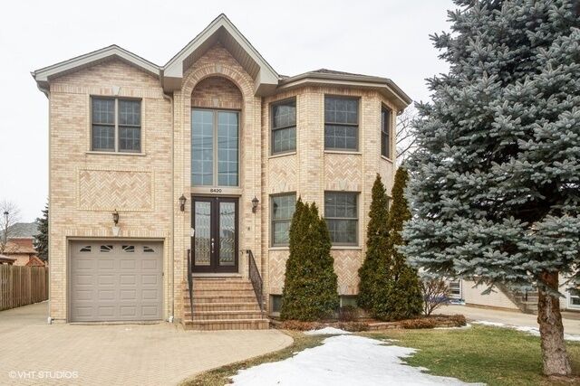 Property Photo:  8420 North Greenwood Avenue  IL 60714 