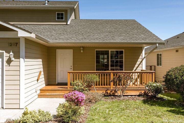 Property Photo: 1297 NE Big Berry Lp WA 98277