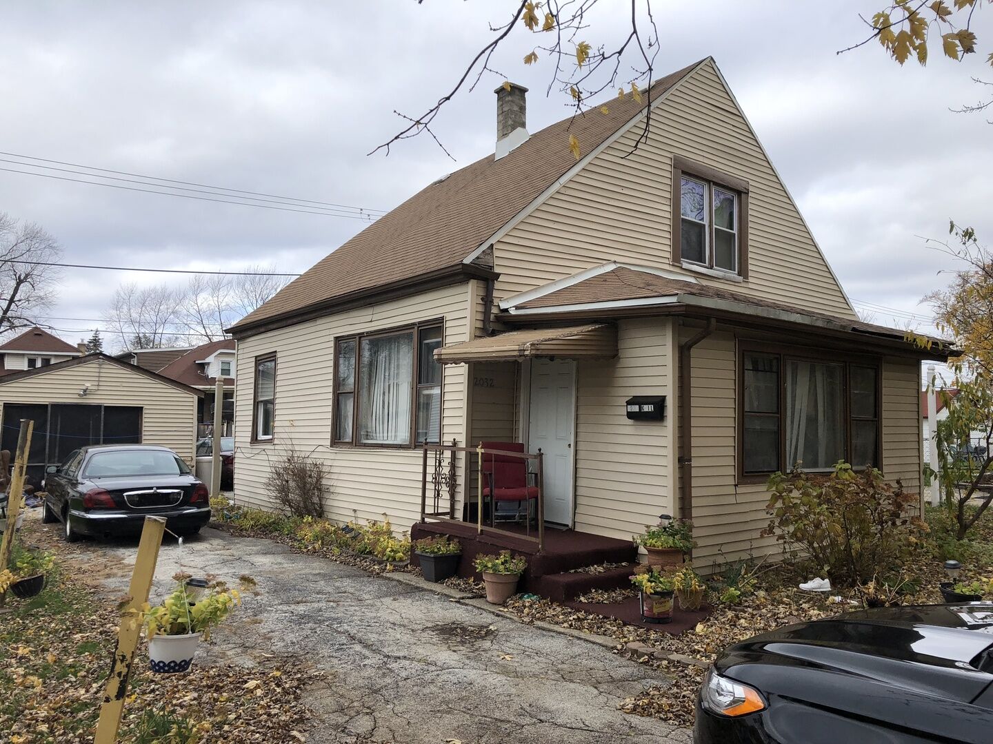 Property Photo: 2032 South 9th Avenue IL 60153