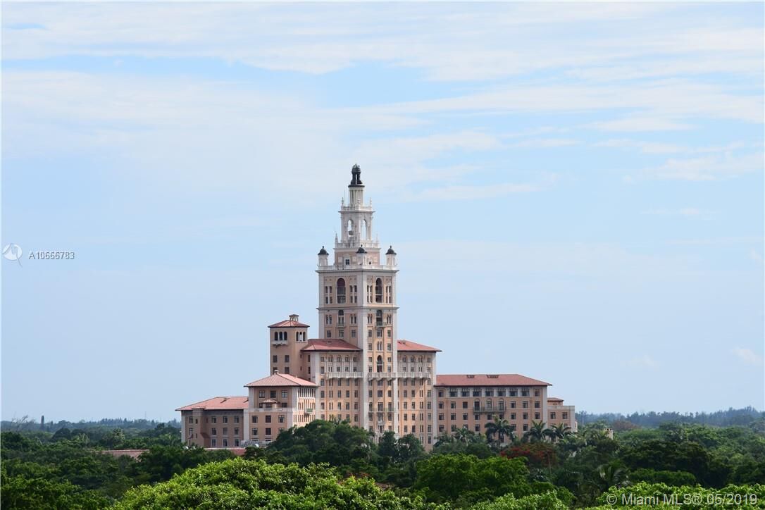 Property Photo:  700 Biltmore Way 506  FL 33134 