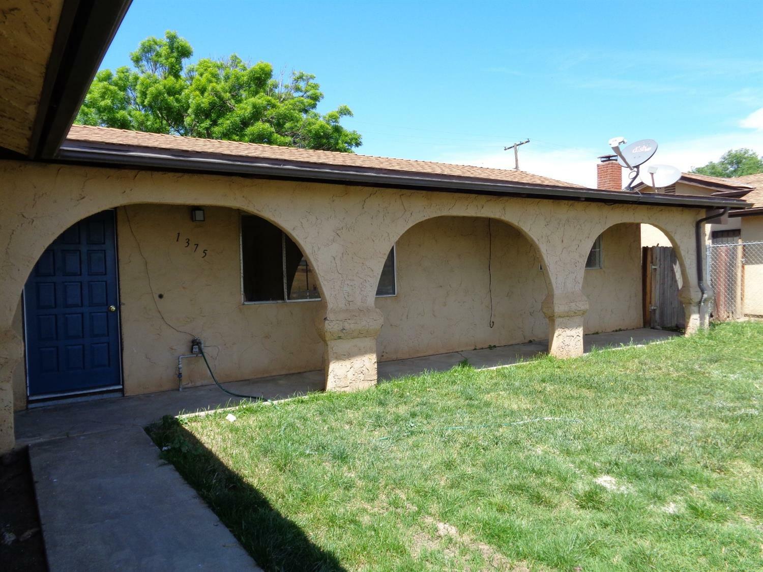 Property Photo:  1375 State Street  CA 93257 