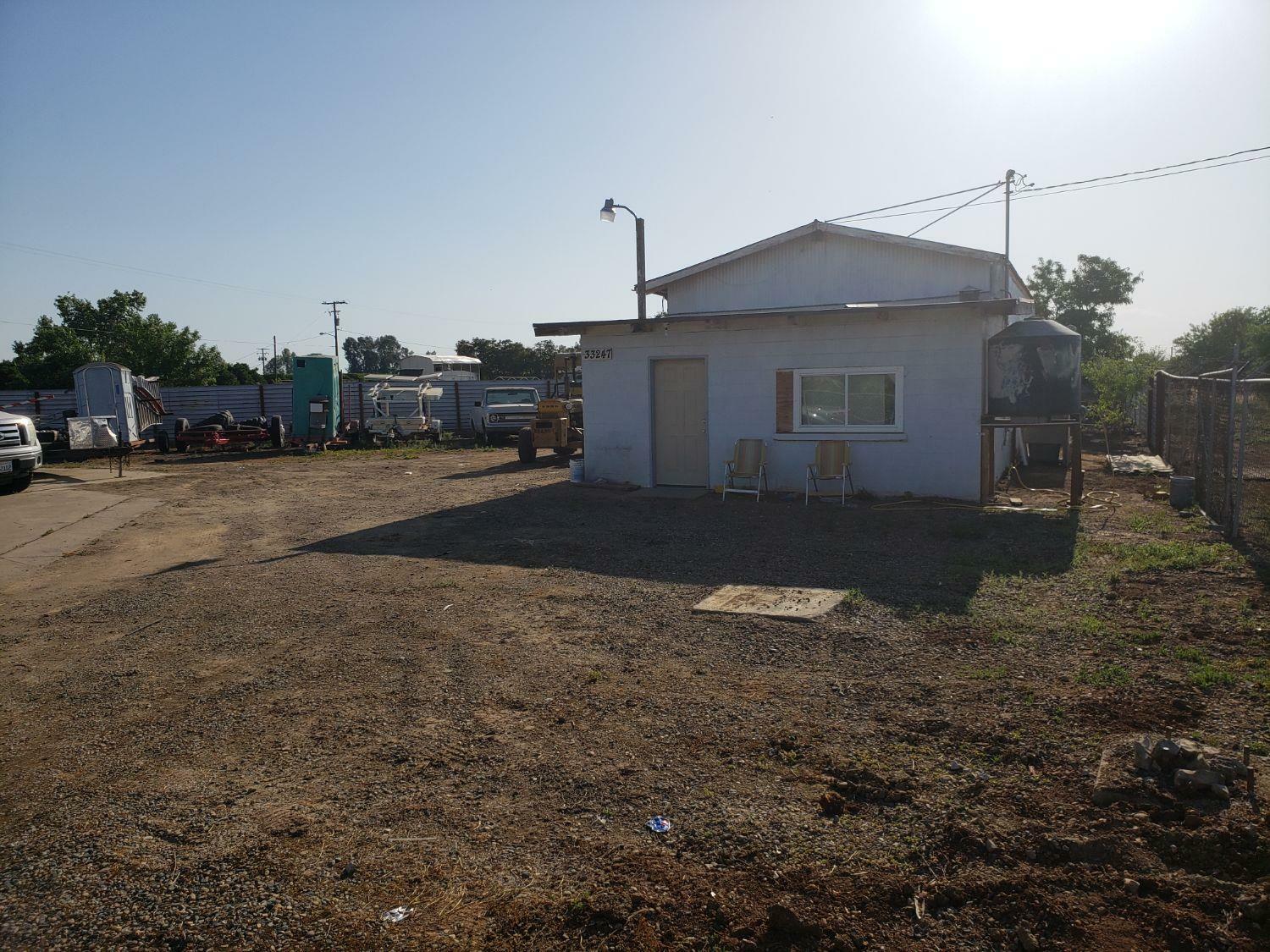 Property Photo:  33247 Rd 156  CA 93235 