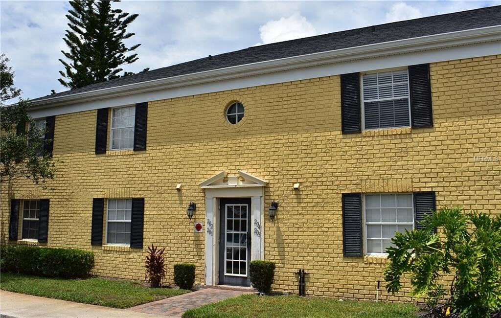 Property Photo:  201 Lewfield Circle 201  FL 32792 