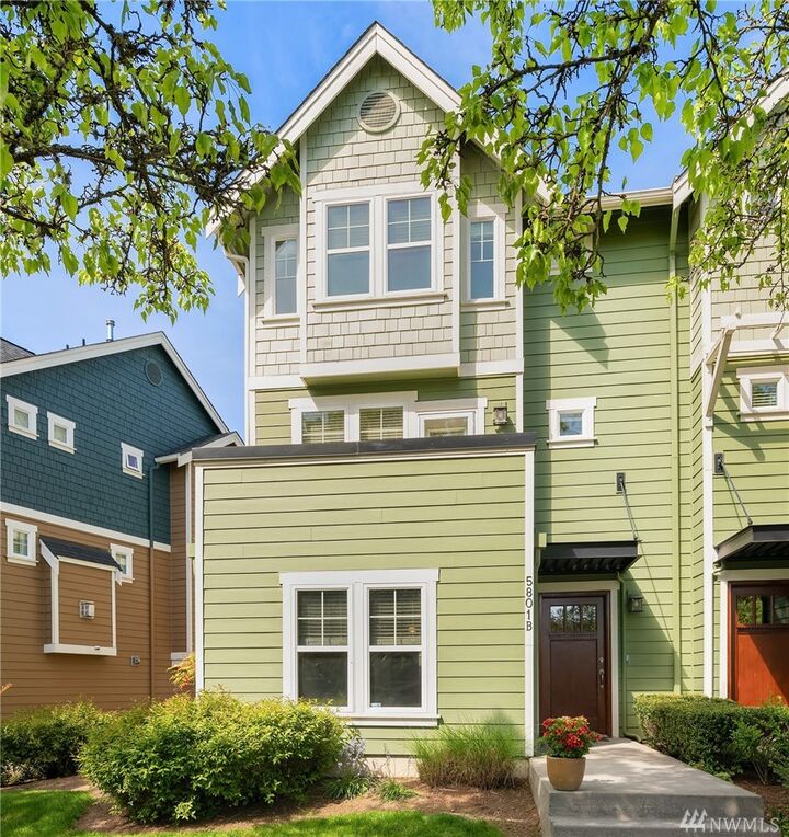 5801 55th Ave NE B  Seattle WA 98105 photo