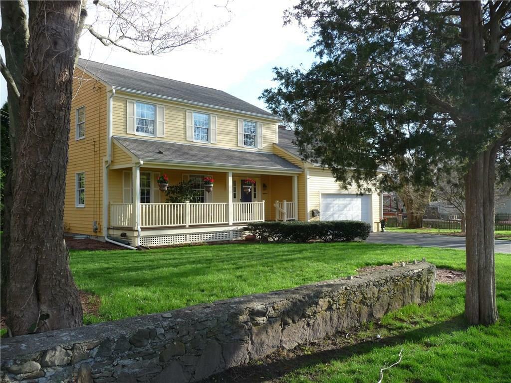 Property Photo:  18 Greylock Rd  RI 02809 