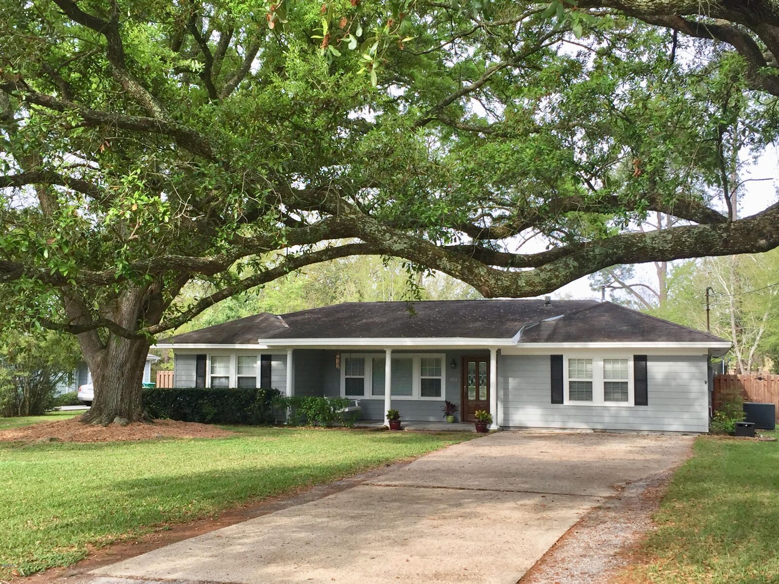 Property Photo: 4815 Kendall Avenue MS 39507