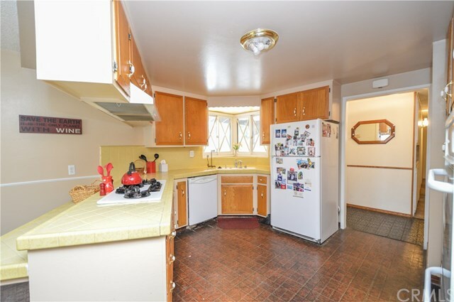 Property Photo:  768 Emerald Street  CA 91786 