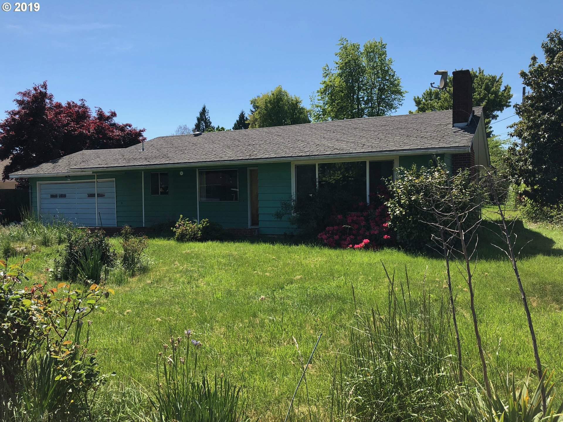 Property Photo: 1456 Bar M Dr OR 97401