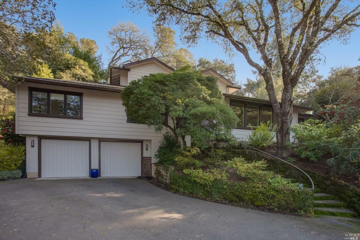 Property Photo:  27 Evergreen Drive  CA 94904 