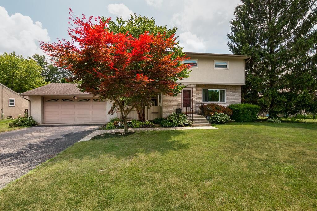 Property Photo:  2047 McCoy Road  OH 43220 