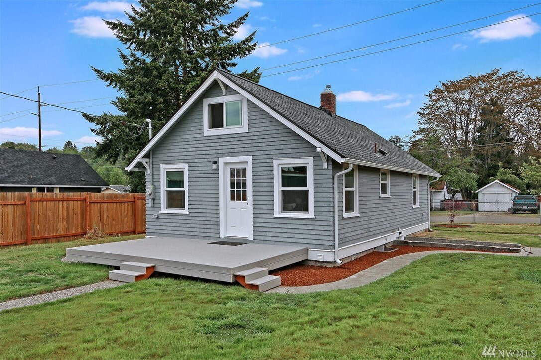 Property Photo: 6424 S Prospect St WA 98409
